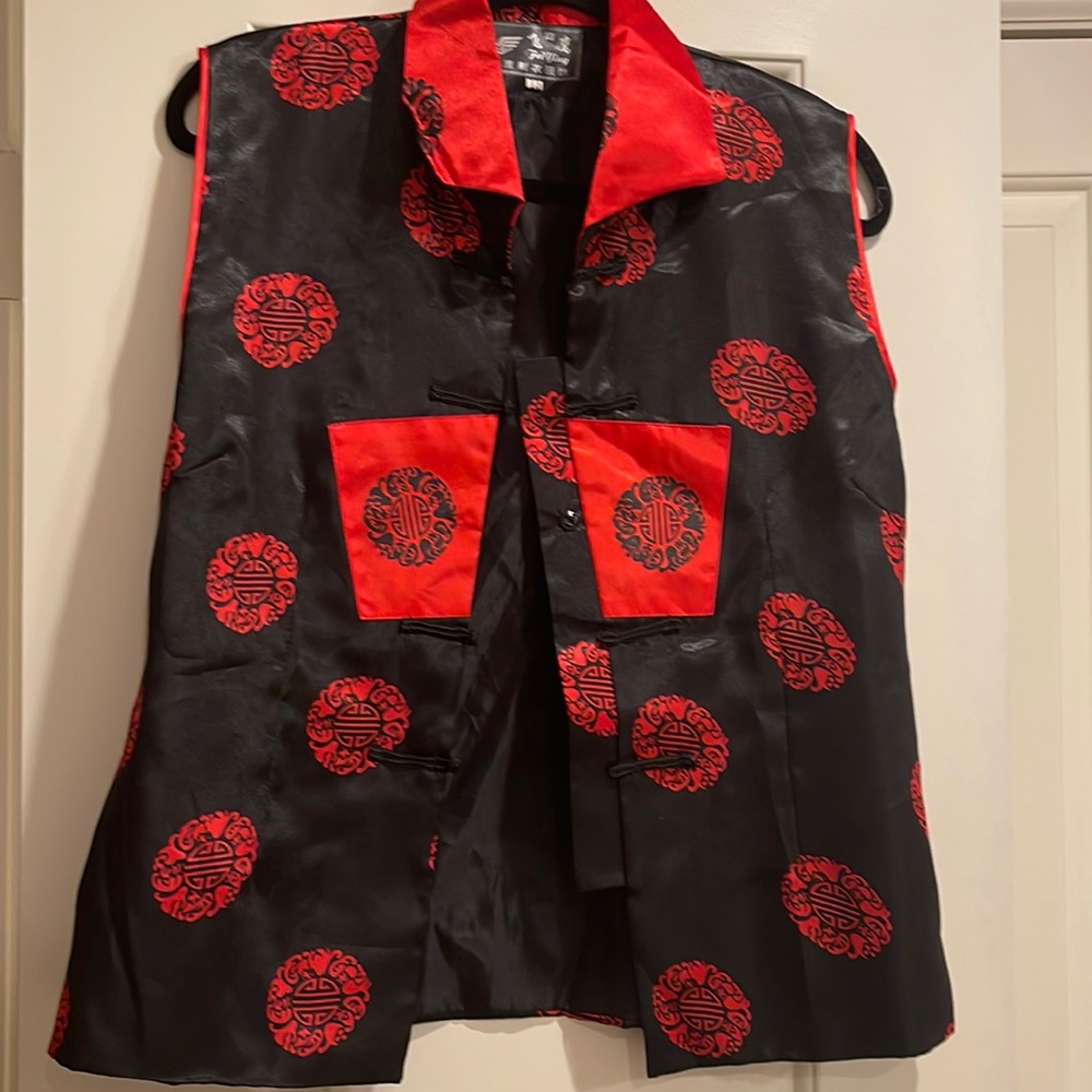 Chinese knotted top